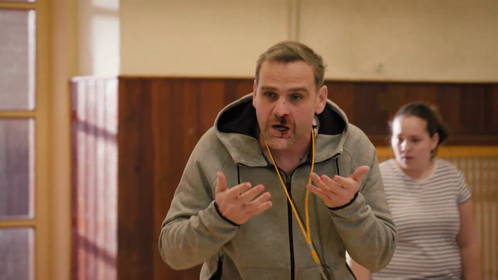 Učiteľ Baláž schytal od Tomáša poriadnu ranu